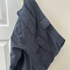 Under Armour storm pants women’s size 4